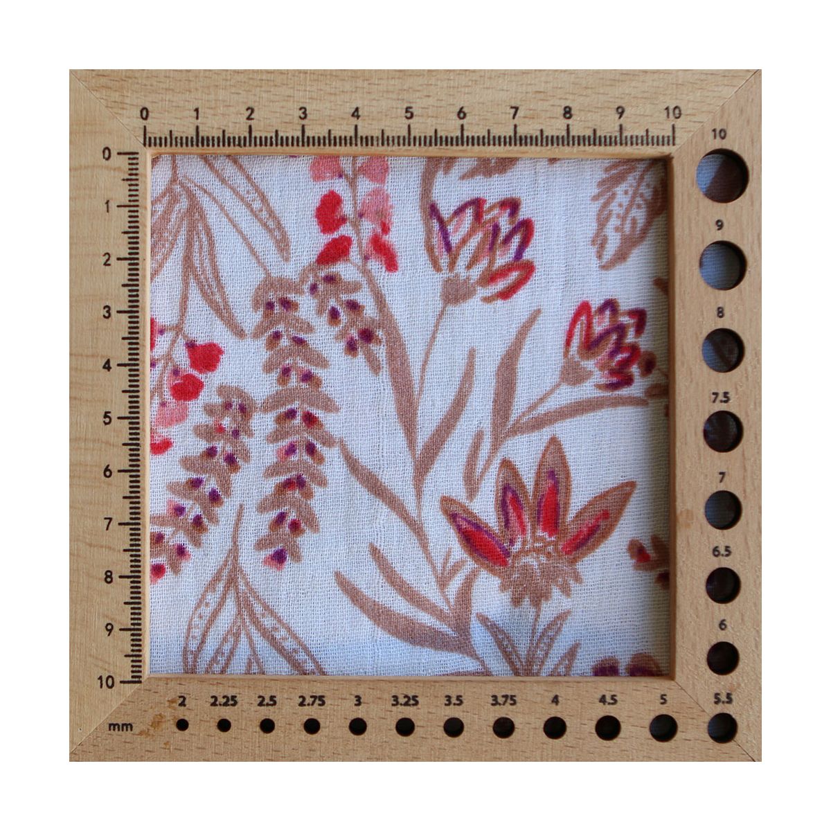 Jaya - Double gaze de coton fond écru motif fleuri Jaya - Double gaze de coton fond écru motif fleuri