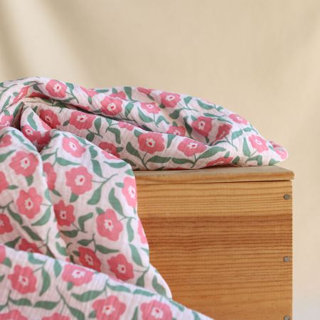 Storia - Double gaze de coton fond écru motif fleuri Storia - Double gaze de coton fond écru motif fleuri
