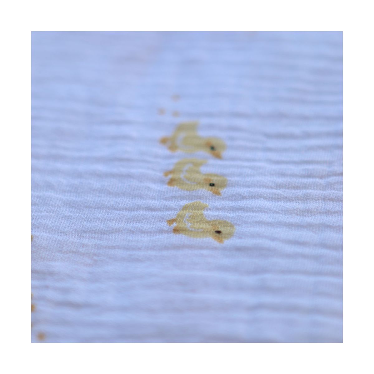 Cannetons - Double gaze de coton fond blanc motif cannetons jaunes