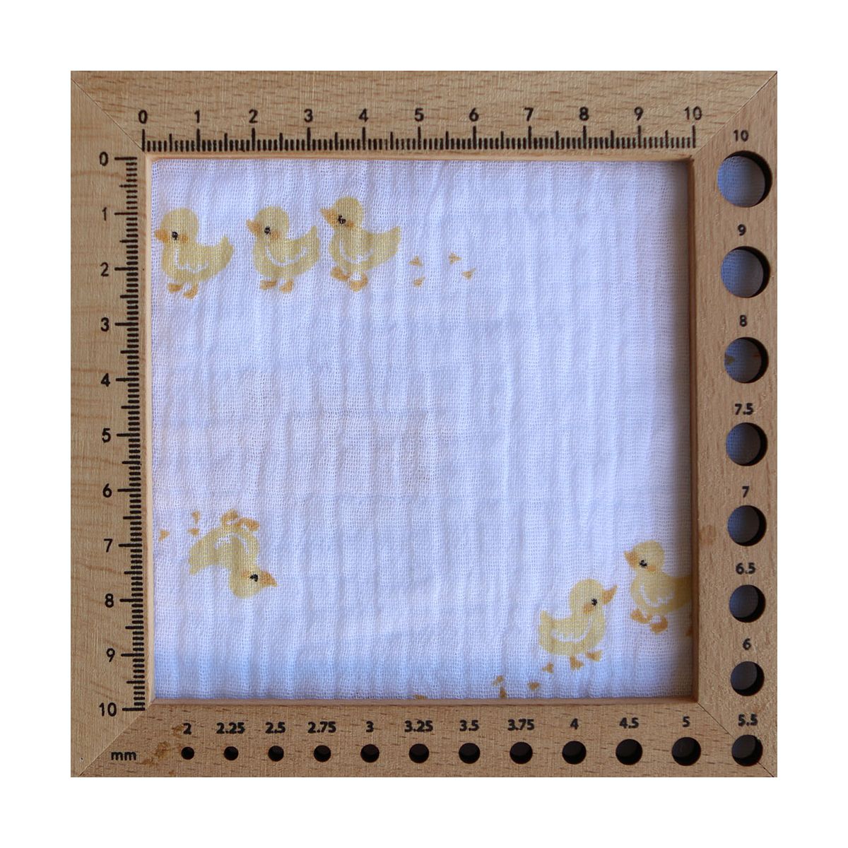 Cannetons - Double gaze de coton fond blanc motif cannetons jaunes