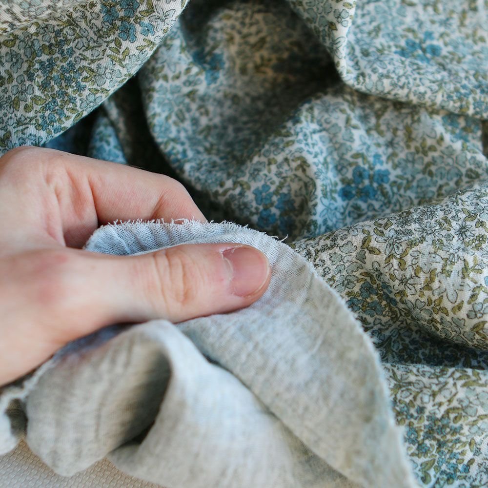 Double gaze de coton imprimé fleuri bleu