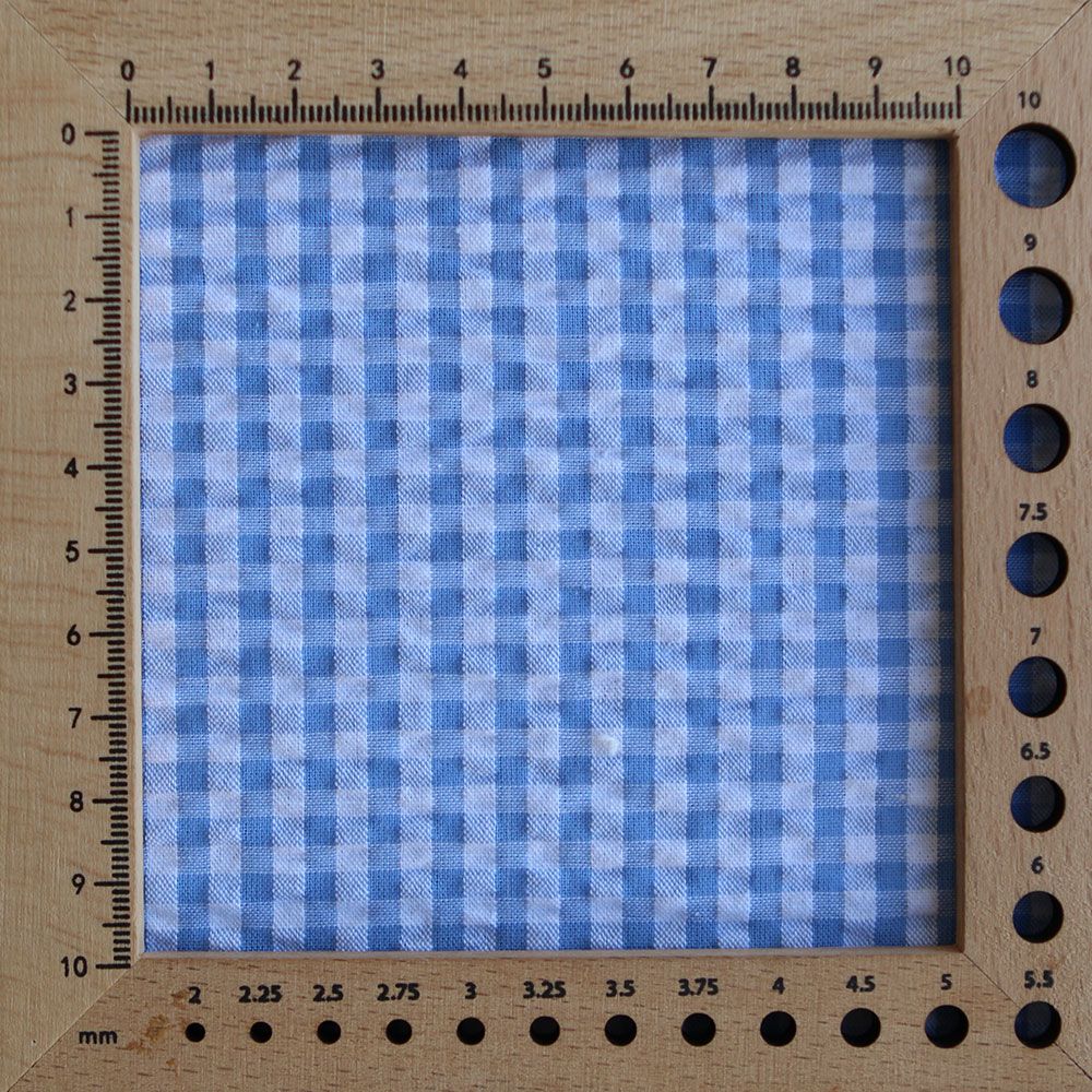 Seersucker / Coton mélangé gaufré vichy blanc et bleu ciel