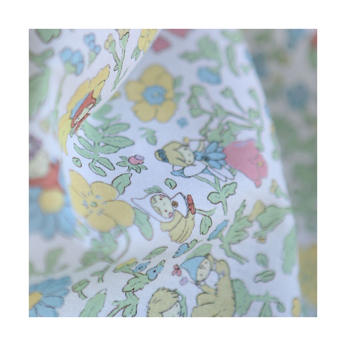Clochette - Popeline douce coton fleuri et fées Clochette - Popeline douce coton fleuri et fées