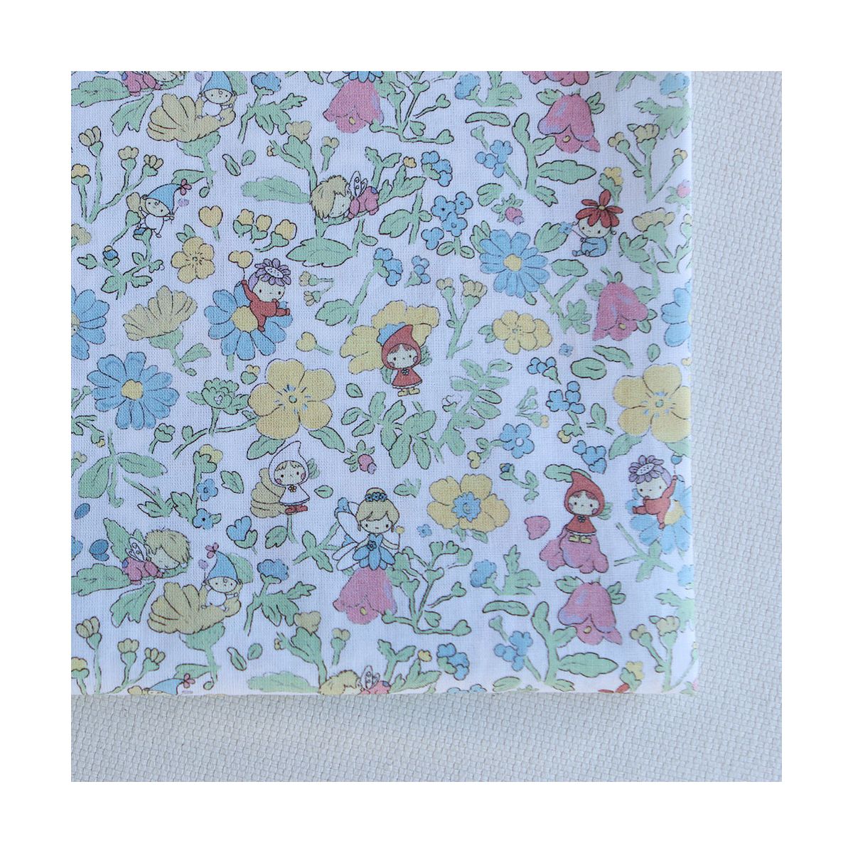 Clochette - Popeline douce coton fleuri et fées Clochette - Popeline douce coton fleuri et fées