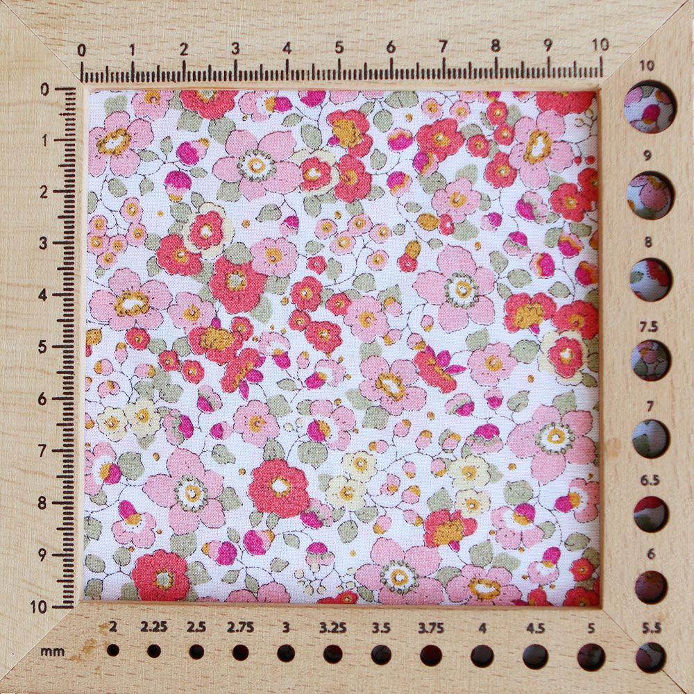 Clélie - Batiste de coton BIO à imprimé fleuri corail