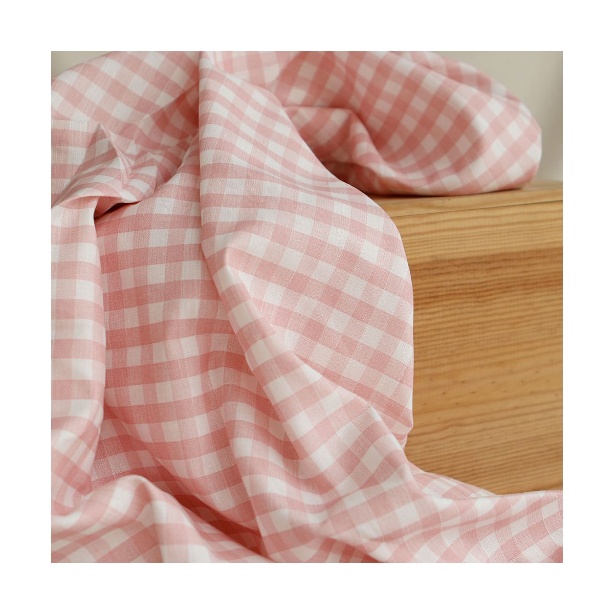 Victor - Tissu lin coton vichy 7mm blanc lait et rose blush Victor - Tissu lin coton vichy 7mm blanc lait et rose blush