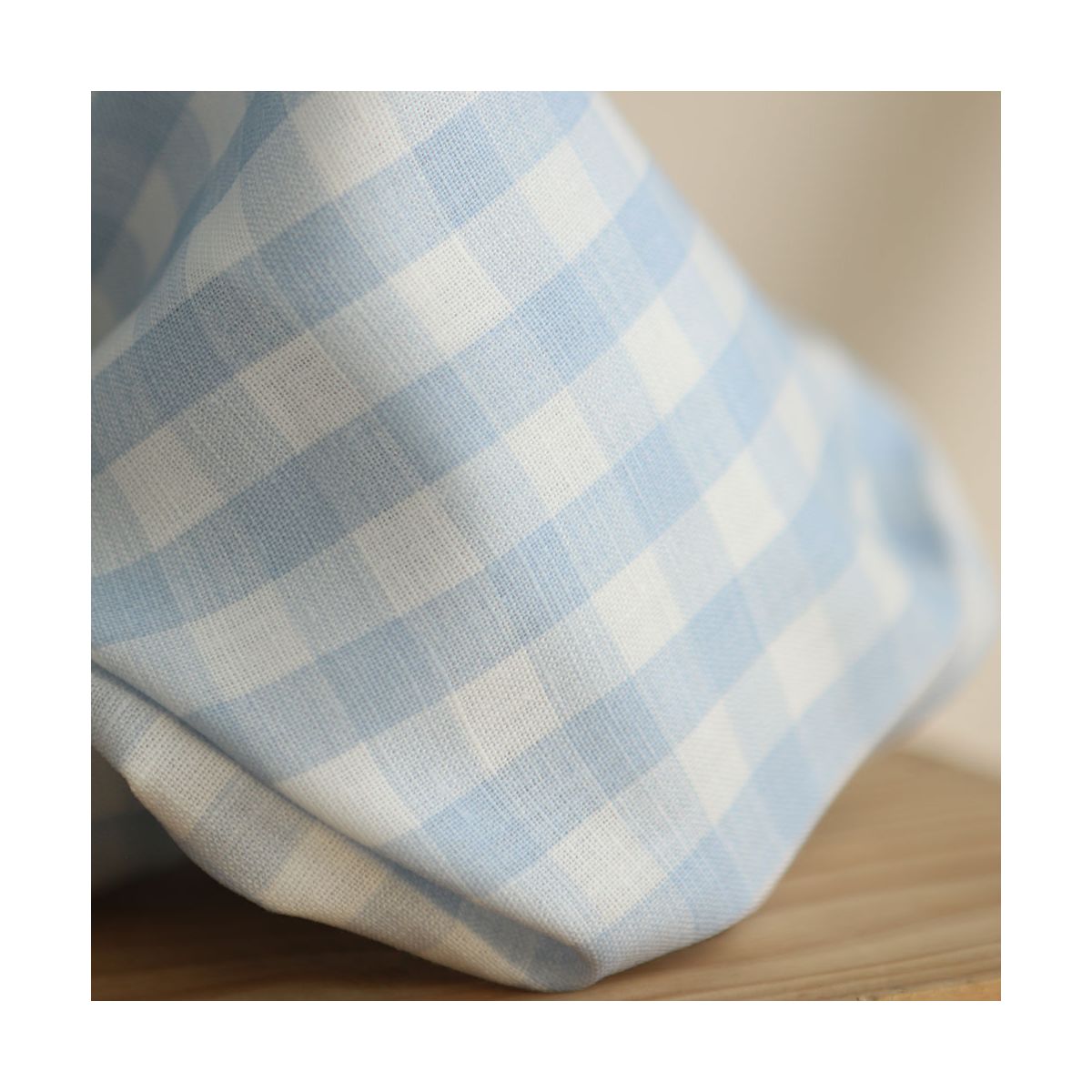 Victor - Tissu lin coton vichy 7mm blanc lait et bleu horizon Victor - Tissu lin coton vichy 7mm blanc lait et bleu horizon