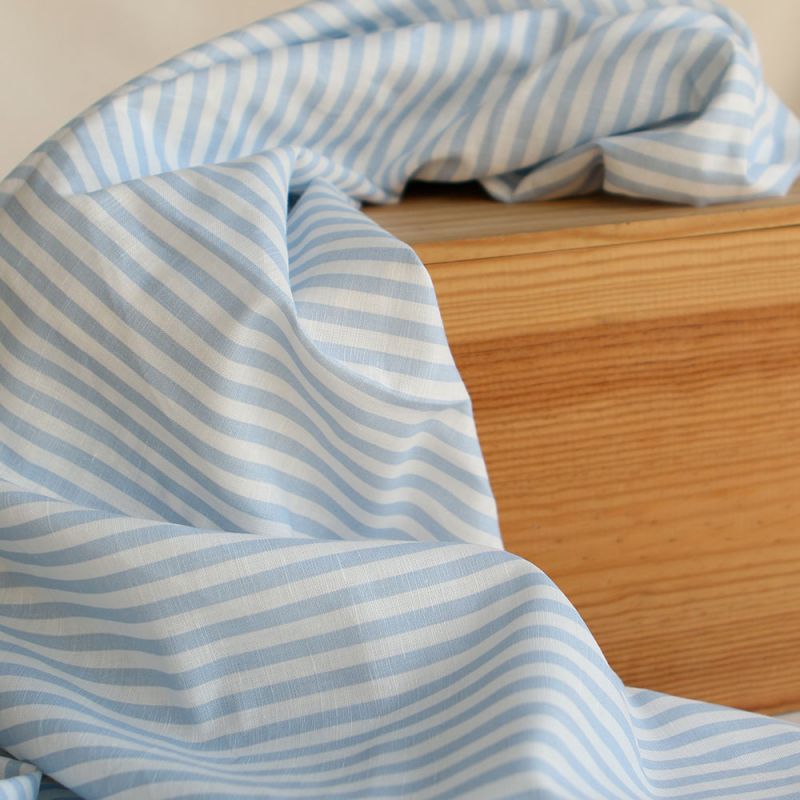 Lucas - Tissu lin coton rayures 6mm blanc lait et bleu horizon