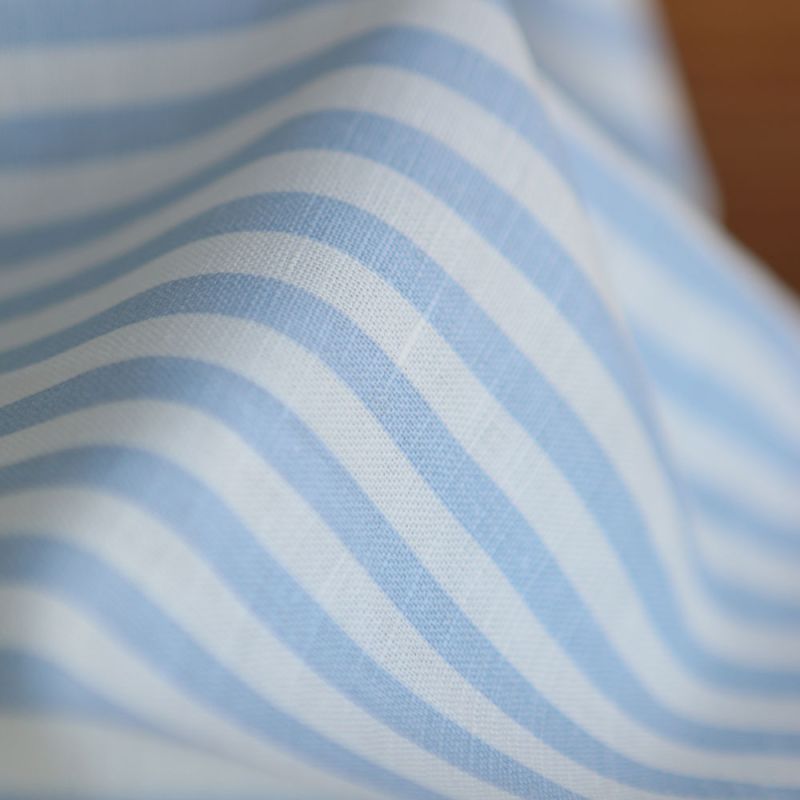 Lucas - Tissu lin coton rayures 6mm blanc lait et bleu horizon