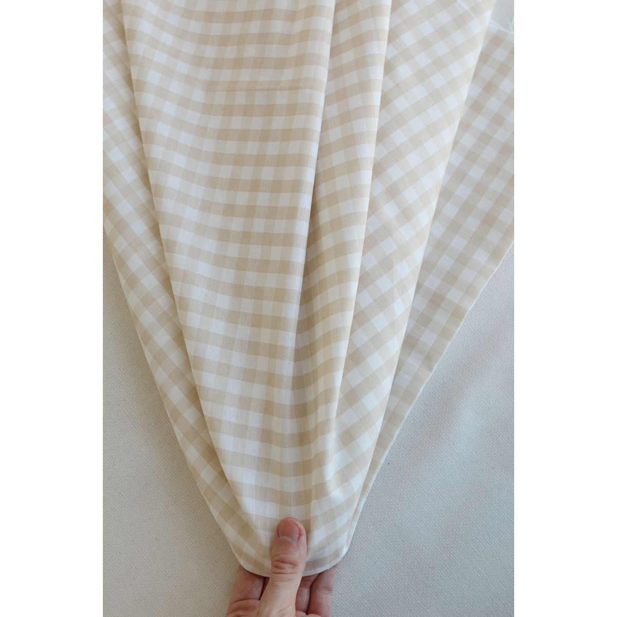 Victor - Tissu lin coton vichy 7mm blanc lait et beige Victor - Tissu lin coton vichy 7mm blanc lait et beige