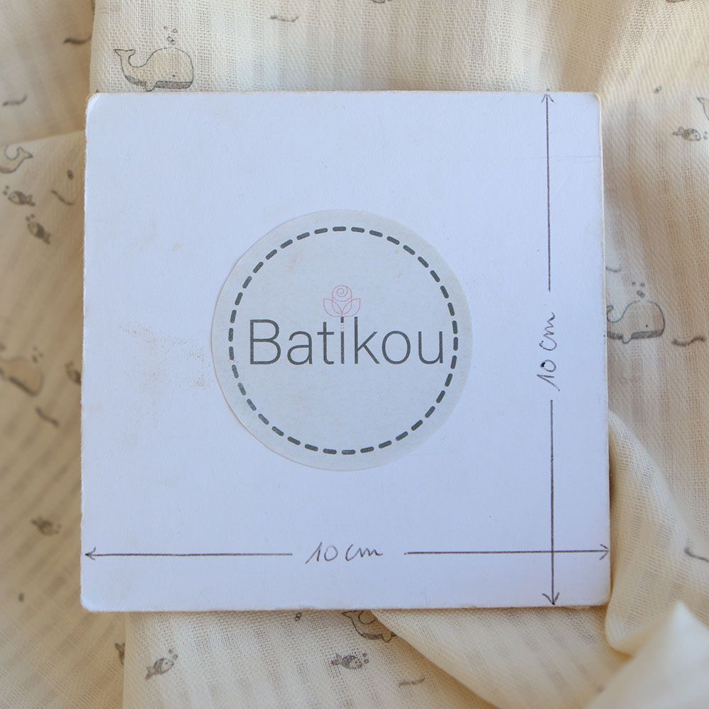 Moby - Seersucker / Coton gaufré doux écru motif marin baleine