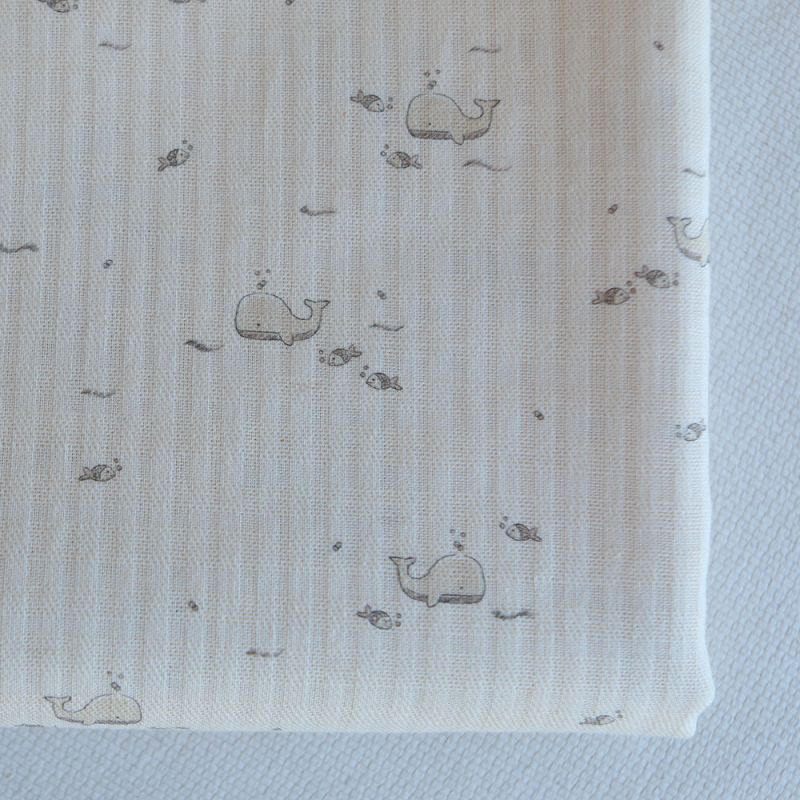 Moby - Seersucker / Coton gaufré doux écru motif marin baleine