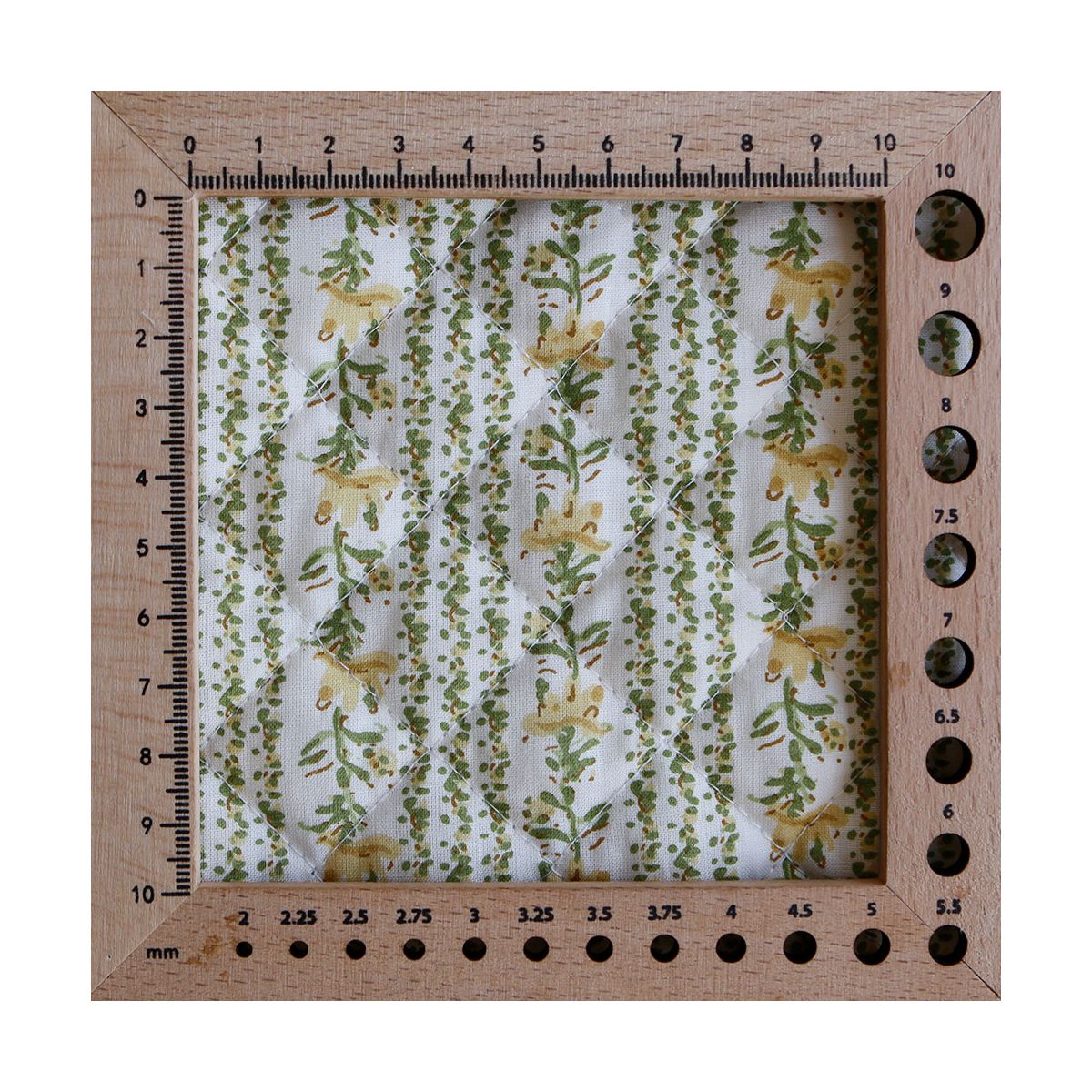 Karishma jaune - Tissu indien matelassé double face coton hand block largeur 100cm Karishma jaune - Tissu indien matelassé double face coton hand block largeur 100cm