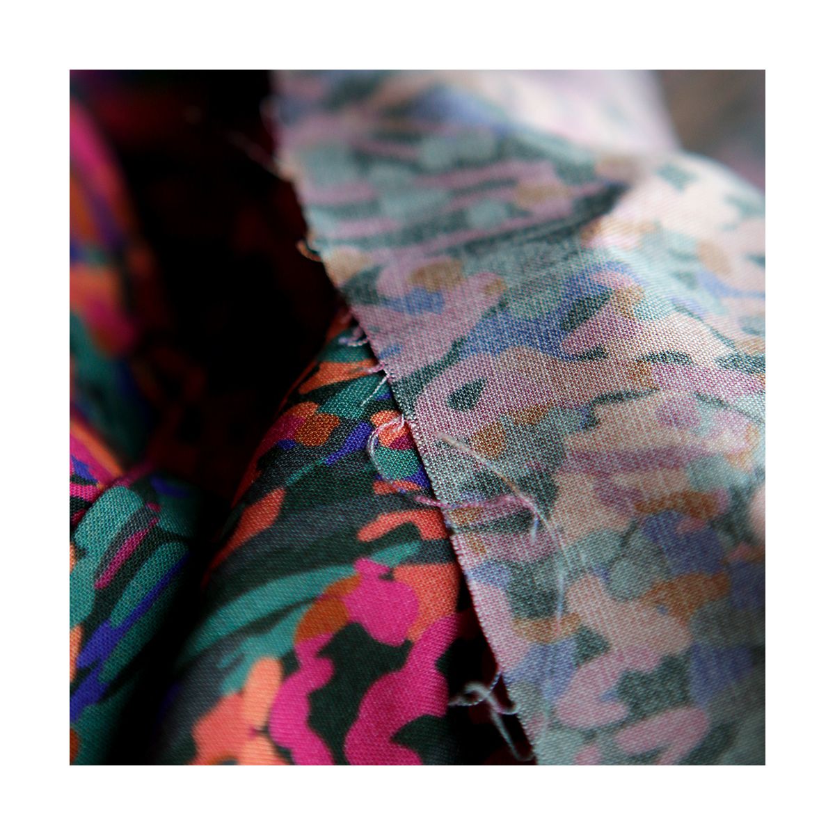 Aline - Viscose Ecovero Nerida Hansen imprimé abstrait coloré Aline - Viscose Ecovero Nerida Hansen imprimé abstrait coloré