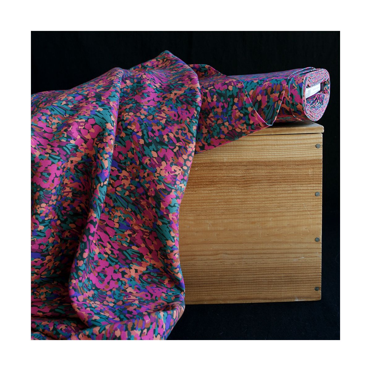 Aline - Viscose Ecovero Nerida Hansen imprimé abstrait coloré Aline - Viscose Ecovero Nerida Hansen imprimé abstrait coloré