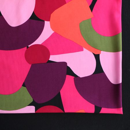 Fabiola - Viscose Ecovero imprimé graphique rose Fabiola - Viscose Ecovero imprimé graphique rose