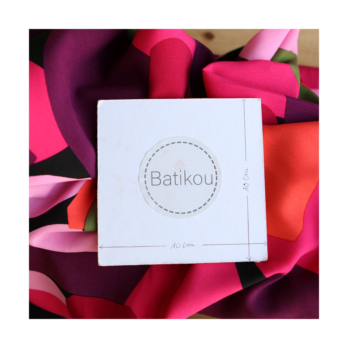 Fabiola - Viscose Ecovero imprimé graphique rose Fabiola - Viscose Ecovero imprimé graphique rose