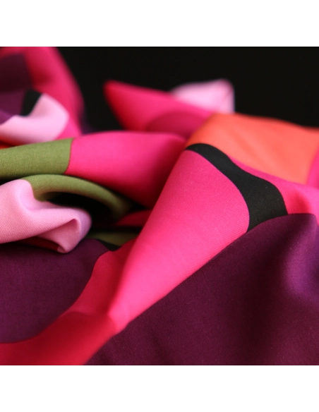 Fabiola - Viscose Ecovero imprimé graphique rose