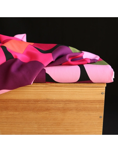 Fabiola - Viscose Ecovero imprimé graphique rose
