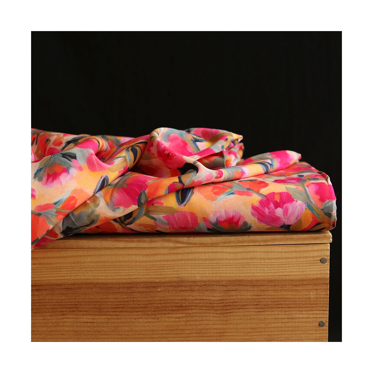 Fabiola - Viscose Ecovero imprimé fleuri orange / fuschia Fabiola - Viscose Ecovero imprimé fleuri orange / fuschia