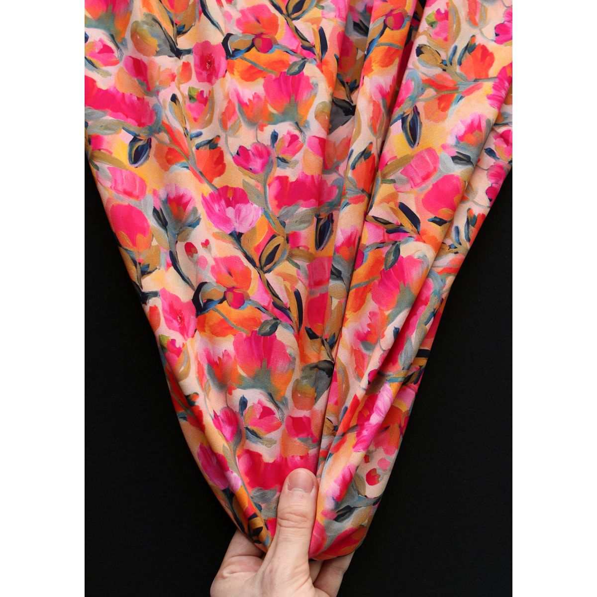 Fabiola - Viscose Ecovero imprimé fleuri orange / fuschia Fabiola - Viscose Ecovero imprimé fleuri orange / fuschia