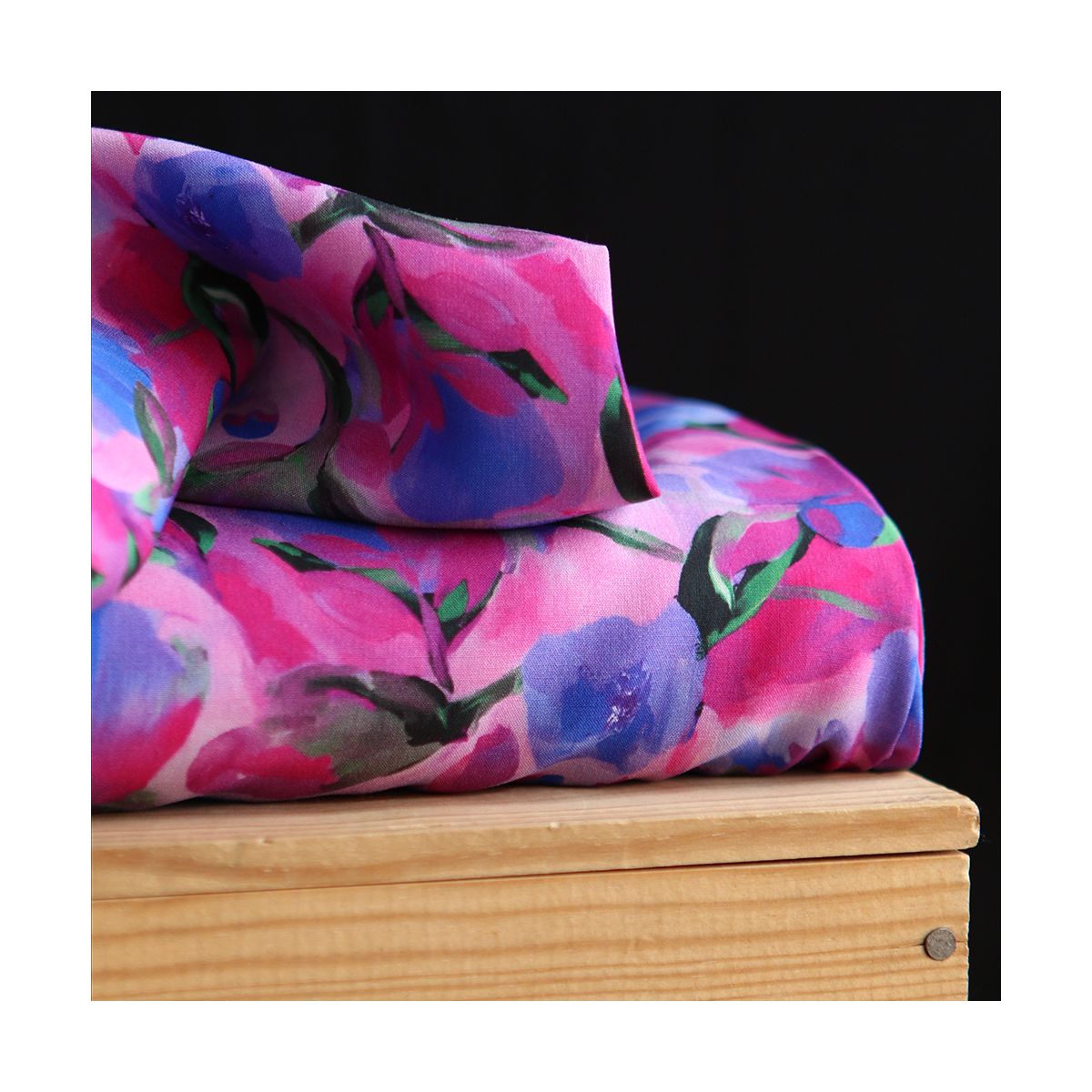 Fabiola - Viscose Ecovero imprimé fleuri purple Fabiola - Viscose Ecovero imprimé fleuri purple