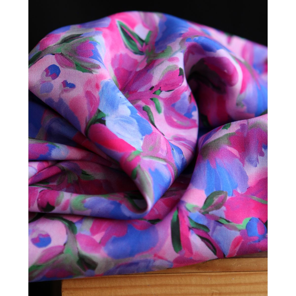 Fabiola - Viscose Ecovero imprimé fleuri purple Fabiola - Viscose Ecovero imprimé fleuri purple