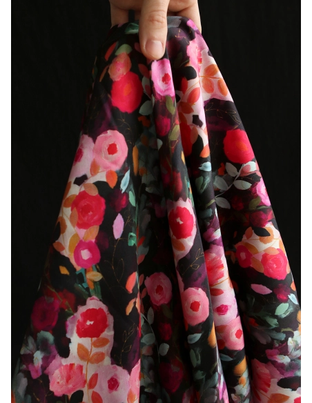 Lucia - Viscose satinée imprimé fleuri noir et fuschia