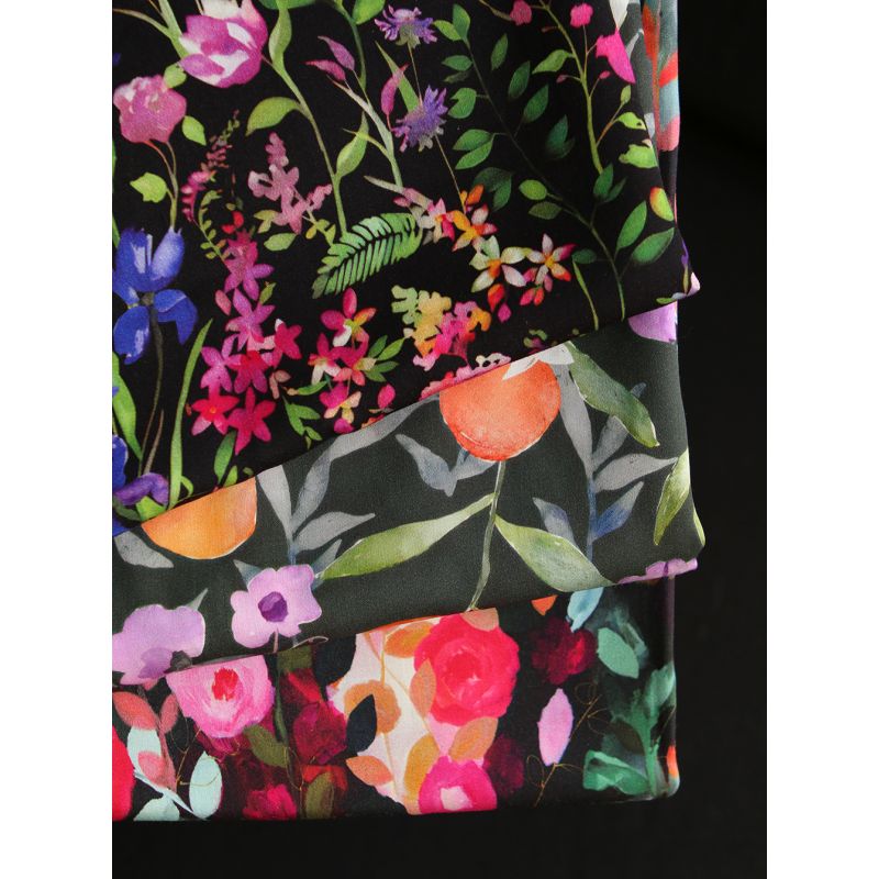 Lucia - Viscose satinée imprimé fleuri noir et fuschia