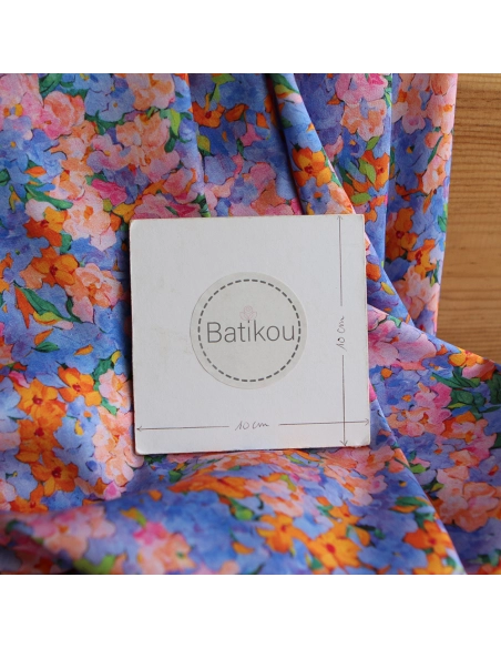 Cécile - Viscose satinée imprimé fleuri parme