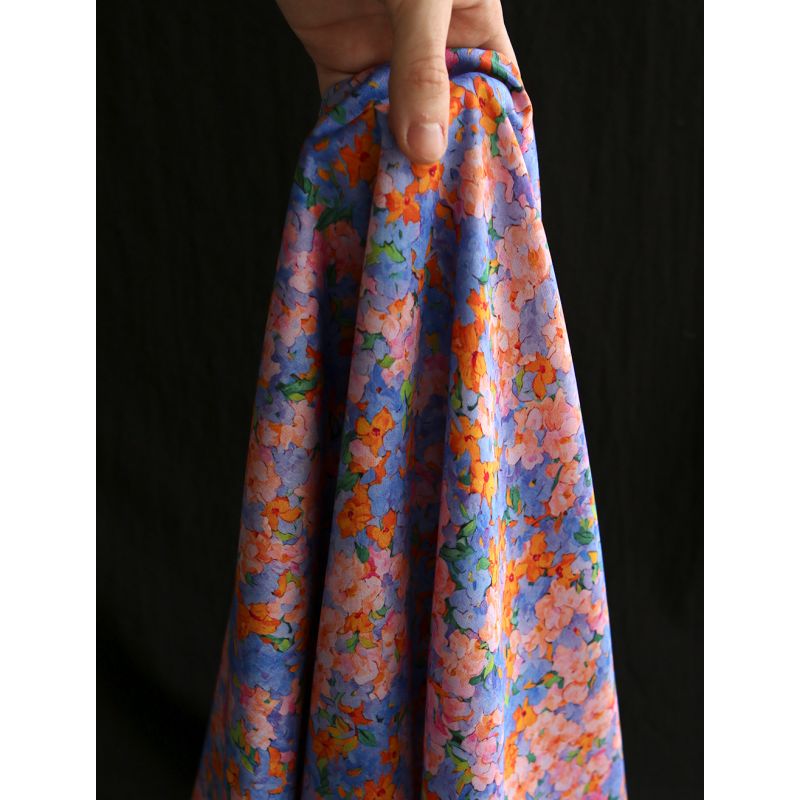 Cécile - Viscose satinée imprimé fleuri parme