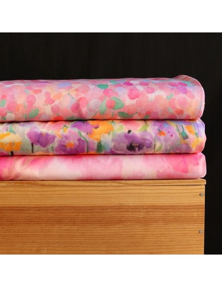 Emna - Viscose satinée imprimé fleuri parme