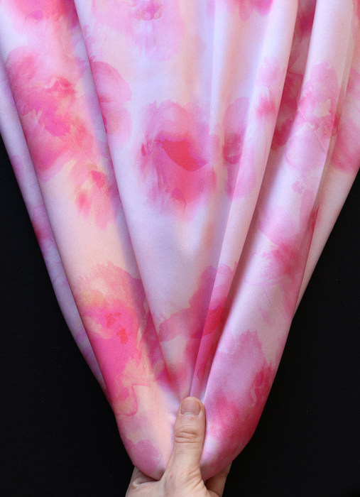 Loralie - Coton satiné à imprimé fleuri abstrait rose