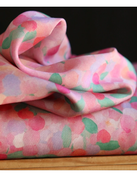 Rosine - Viscose satinée imprimé abstrait rose