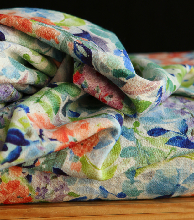 Crêpe lin et viscose imprimé fleuri bleu et vert