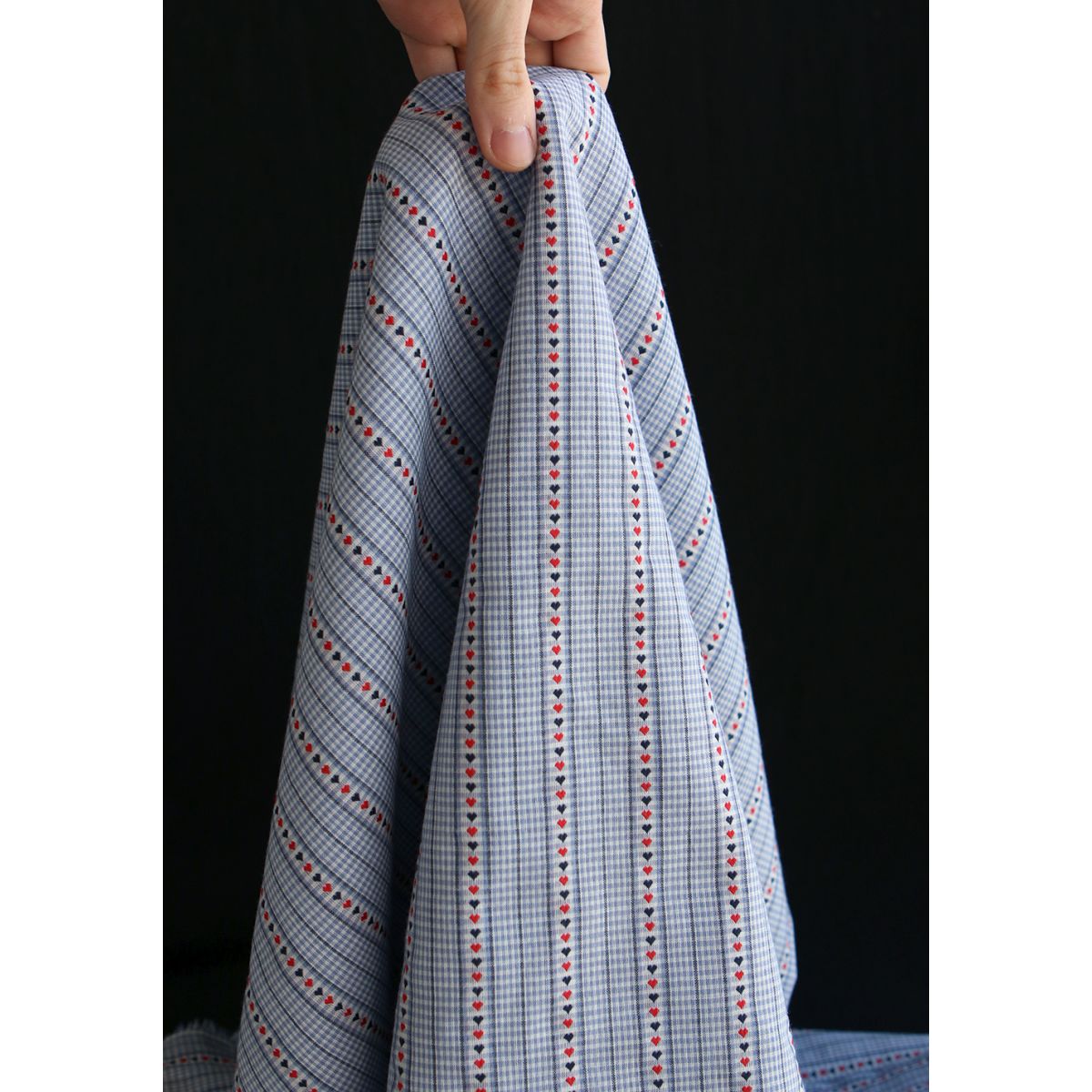 Amore - Tissu coton vichy jacquard avec rayures et petits coeurs Amore - Tissu coton vichy jacquard avec rayures et petits coeurs
