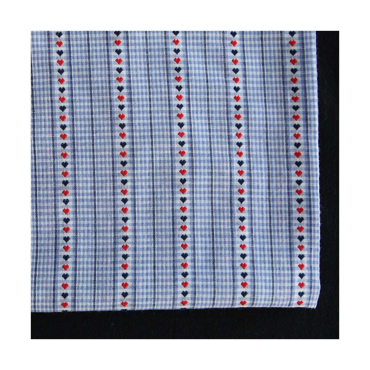 Amore - Tissu coton vichy jacquard avec rayures et petits coeurs Amore - Tissu coton vichy jacquard avec rayures et petits coeurs