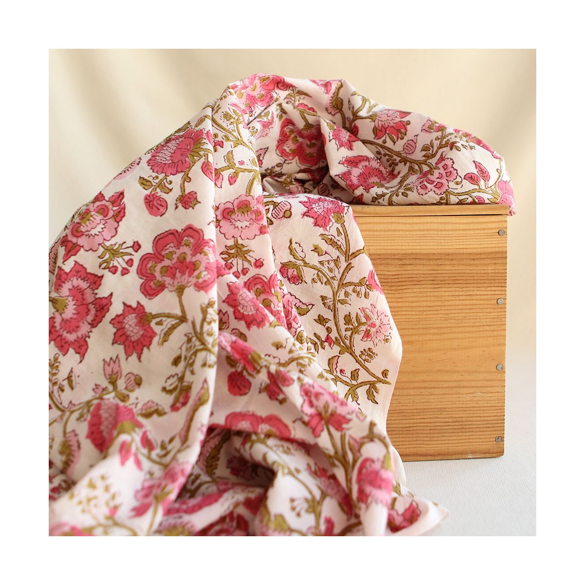 Arya - Tissu indien coton imprimé main Hand Block Artisanal Arya - Tissu indien coton imprimé main Hand Block Artisanal