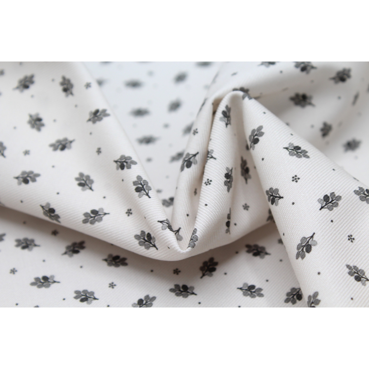 Tissu twill de coton organique imprimé