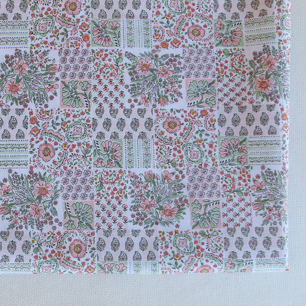 Isabelle - Batiste de coton à imprimé patchwork corail rosé