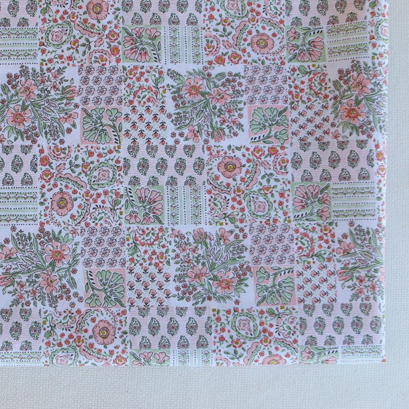 Isabelle - Batiste de coton à imprimé patchwork corail rosé