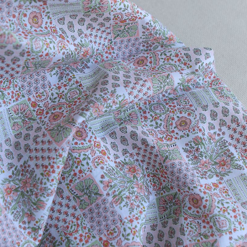 Isabelle - Batiste de coton à imprimé patchwork corail rosé