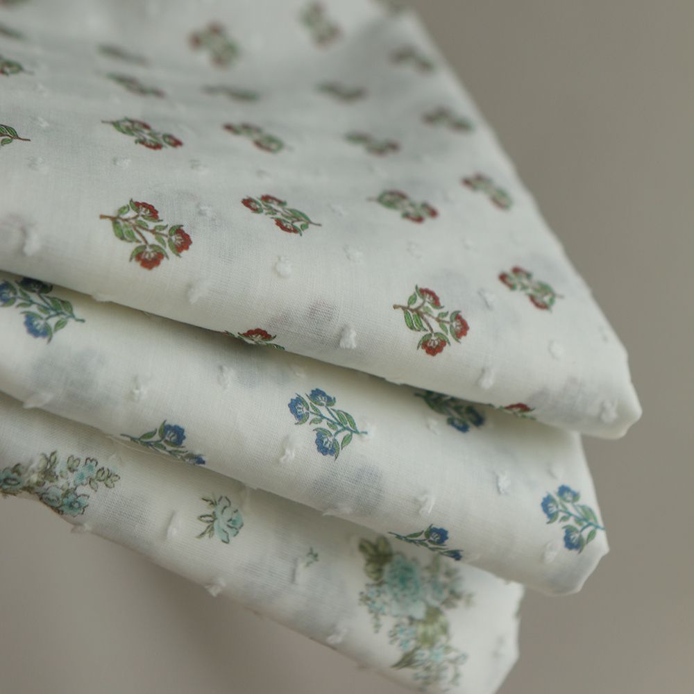 Hazel - Plumetis de coton imprimé fleuri bleu et vert