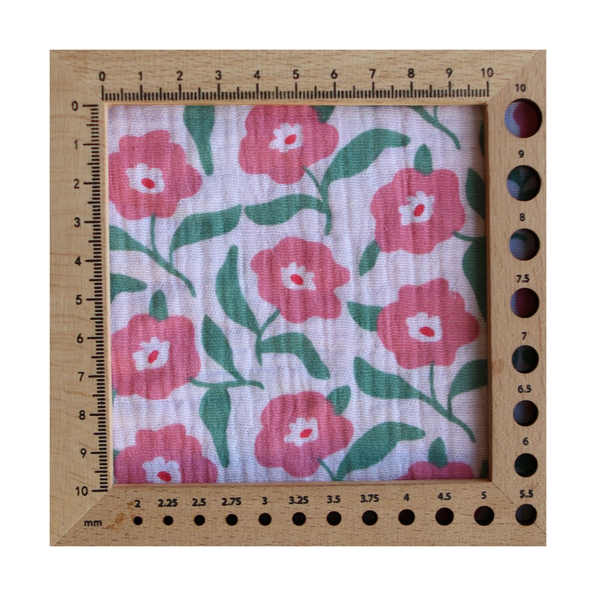 Storia - Double gaze de coton fond écru motif fleuri Storia - Double gaze de coton fond écru motif fleuri