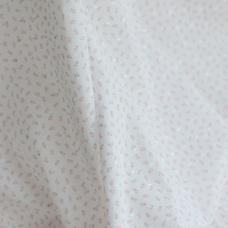 Anaelle - Plumetis de coton blanc imprimé fleuri vieux rose