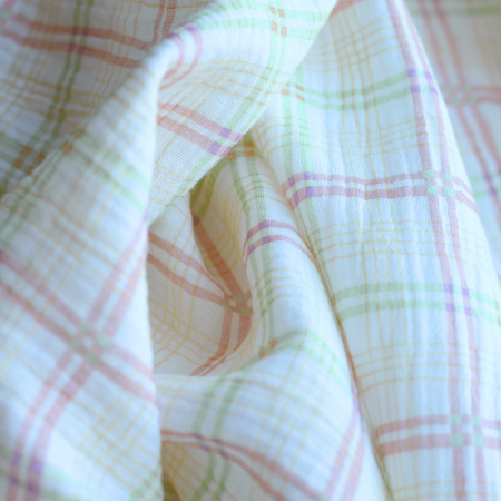 copy of Solea - Double gaze de coton coloris fond jaune pastel motif soleil copy of Solea - Double gaze de coton coloris fond jaune pastel motif soleil