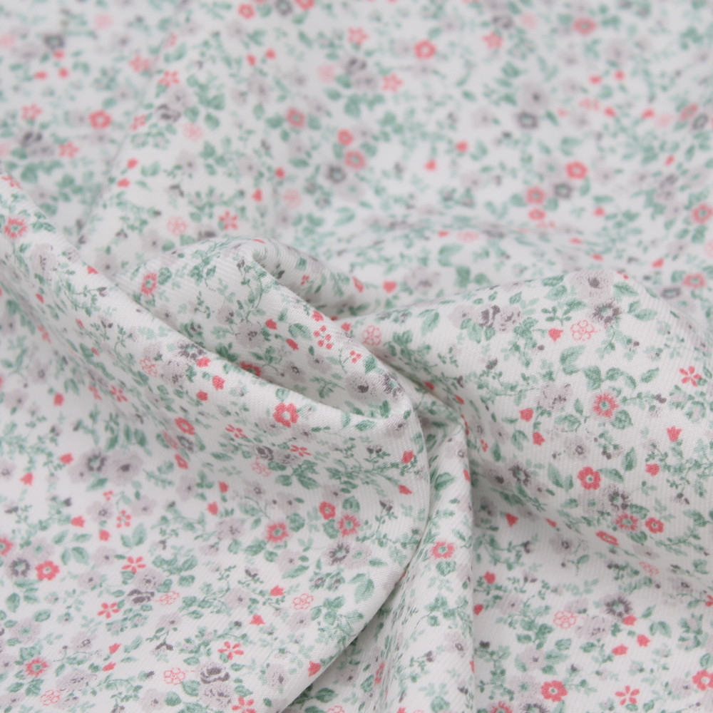 Tissu twill de coton organique imprimé fleuri
